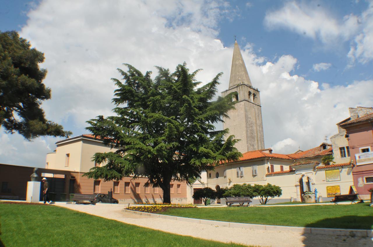 Hostel Alma 2 Poreč Kültér fotó