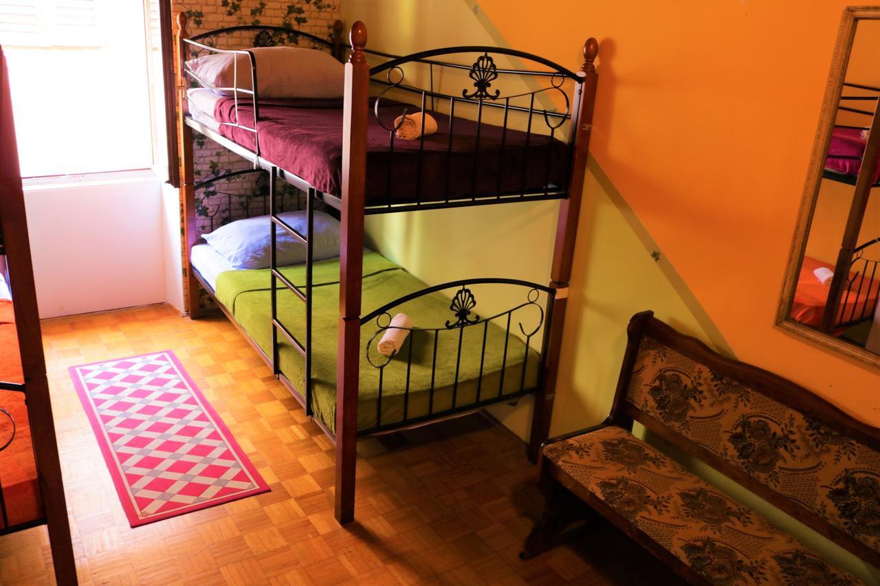 Hostel Alma 2 Poreč Kültér fotó